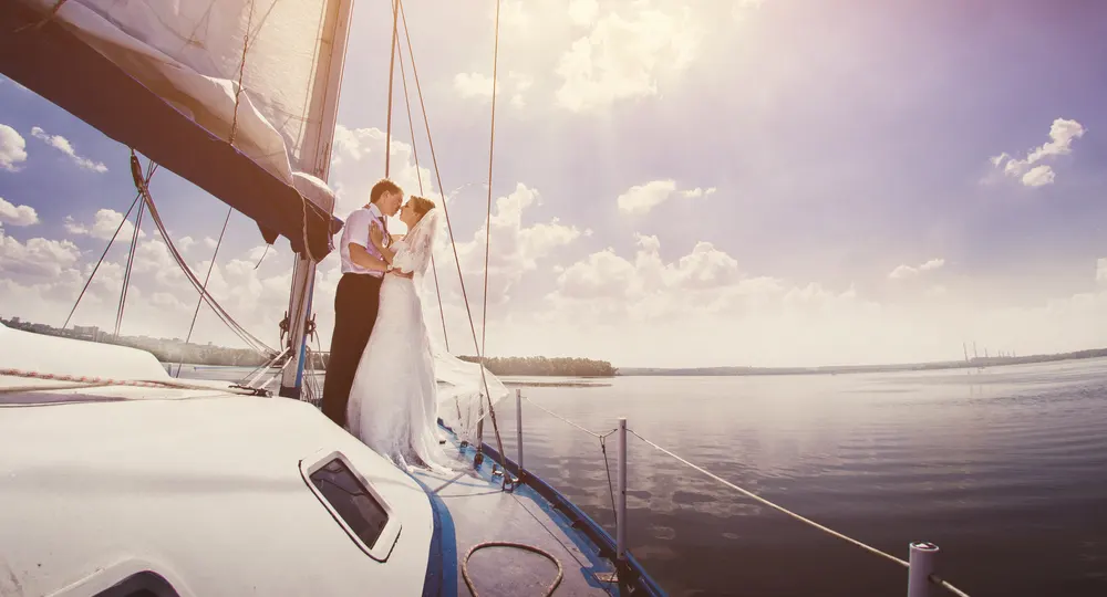 Existing yacht-themed photograph on the Ramarossi Antalya yacht wedding page