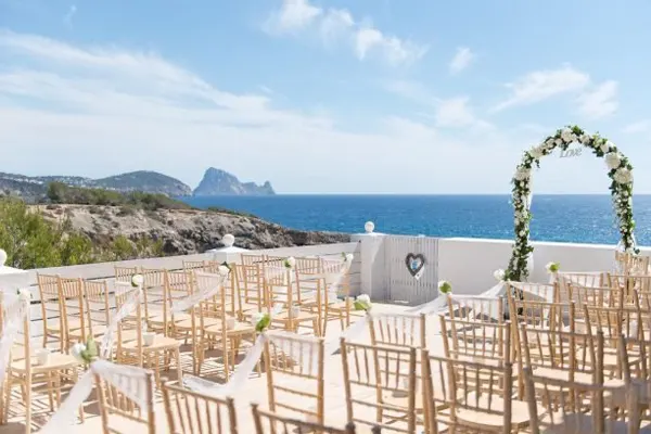 Ibiza or Antalya? Where to Host Your Dream Wedding That Balances Luxury and Budget