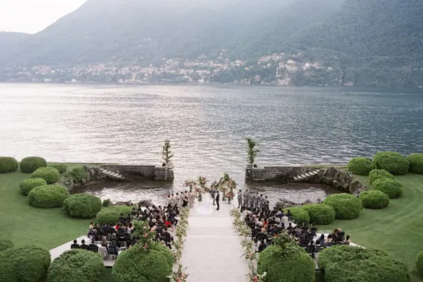 Lake Como vs. Antalya: Finding the Ideal Blend of Elegance and Charm for Your Dream Wedding