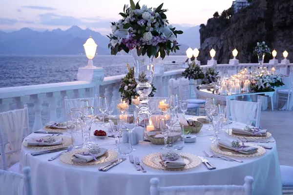 Tuscany vs. Antalya: Which Destination is Perfect for an Unforgettable and Budget-Friendly Wedding?