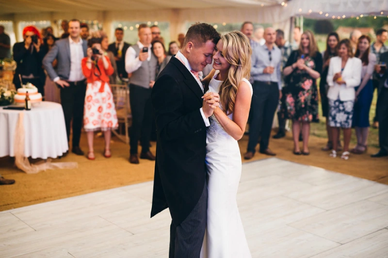 How to Plan a Romantic First Dance at Your Wedding