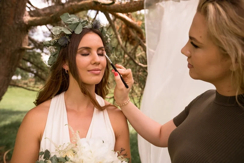 Importance of hiring a professional makeup artist for a destination wedding