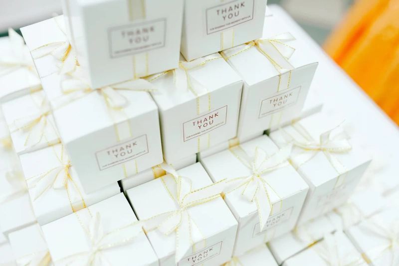 Timing Tips for Choosing Wedding Favors for Destination Guests