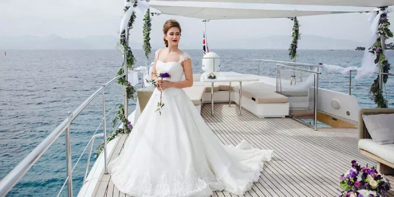 Celebrate Your Love with a Themed Yacht Wedding on the Bosphorus