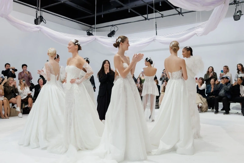 Historical Overview of Wedding Fashion