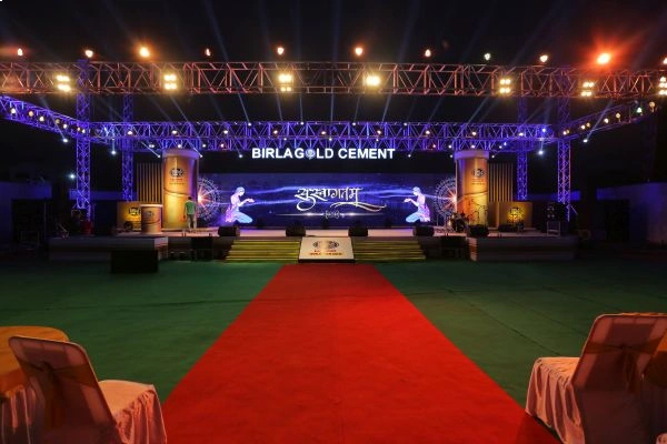 VIP Guest Experiences: High-Profile Networking & Red Carpet Moments