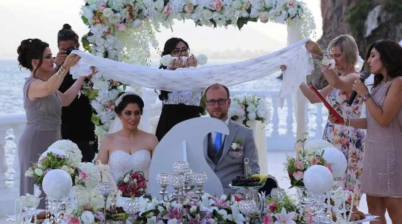 Choosing the Perfect Destination for a Persian Wedding