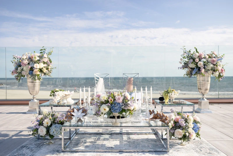 Combining Sofreh Aghd and Western Ceremony Arches