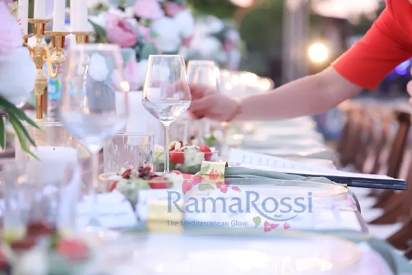 wedding table setup in Larena beach by Ramarossi wedding planners