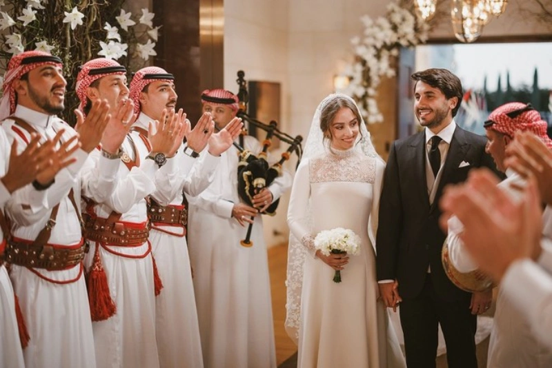 How to Blend Persian and Arabic Traditions into One Beautiful Wedding