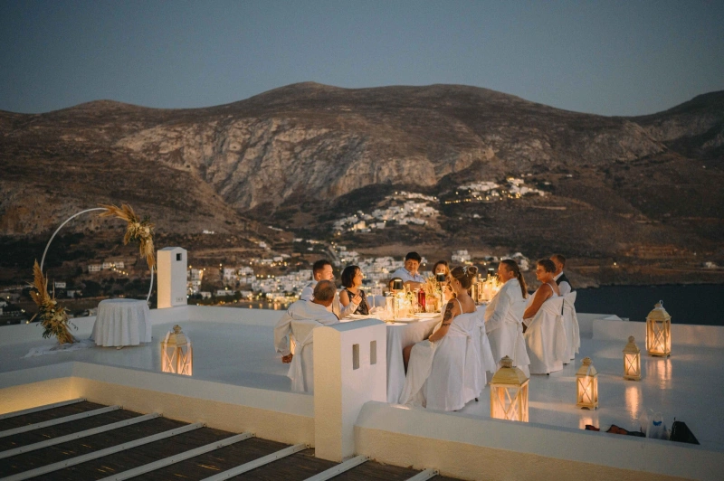 Comparing the Average Cost of Weddings in the UK vs Abroad
