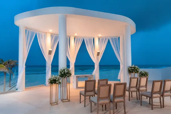 Cancun vs Antalya wedding comparison