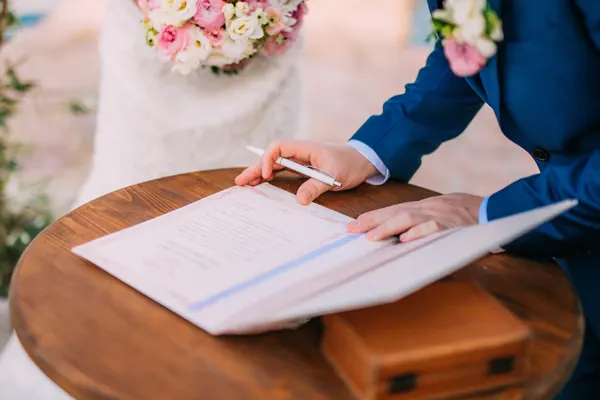 Legal Marriage vs Religious Ceremony