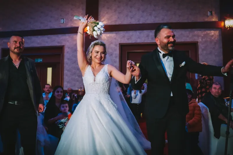 An intimate gathering of 60 guests at a private venue in Antalya, highlighting the elegance and charm of the wedding setup.