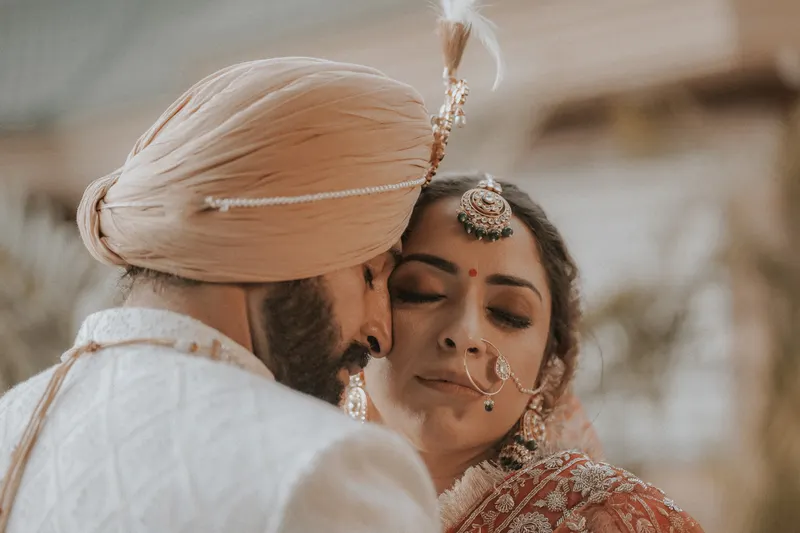 An elegant Sikh wedding in Turkey featuring the Anand Karaj ceremony amidst beautiful Mediterranean scenery.