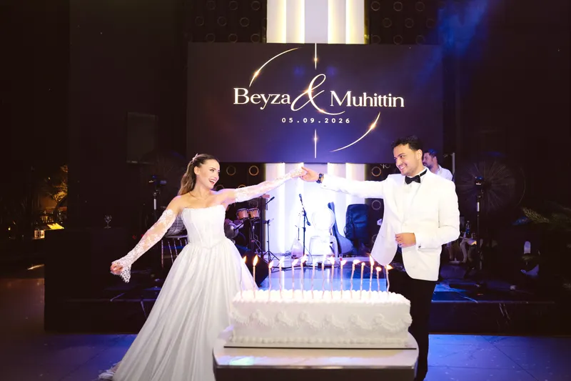 A beautifully arranged ceremony and reception at different Antalya venues, highlighting the importance of planning guest transfers and logistics.
