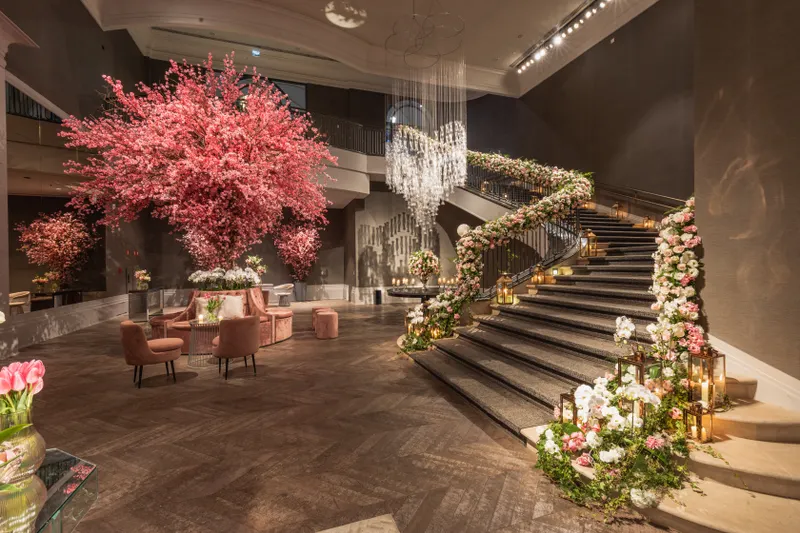 A picturesque standalone event venue in Turkey, emphasizing the control and customization options available for couples choosing this setting.