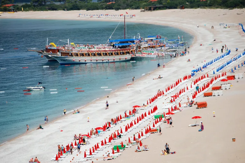 Guests enjoying a seamless multi-day wedding experience in Fethiye, with coordinated events and stunning scenery that enhances the celebration.