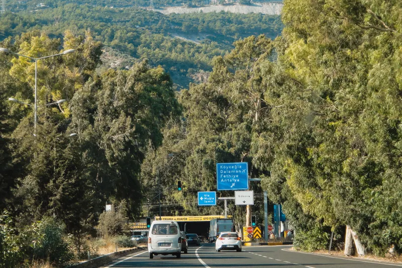 Comfortable vehicles arranged for Dalaman Airport to Fethiye wedding transfer, ensuring guests arrive stress-free.
